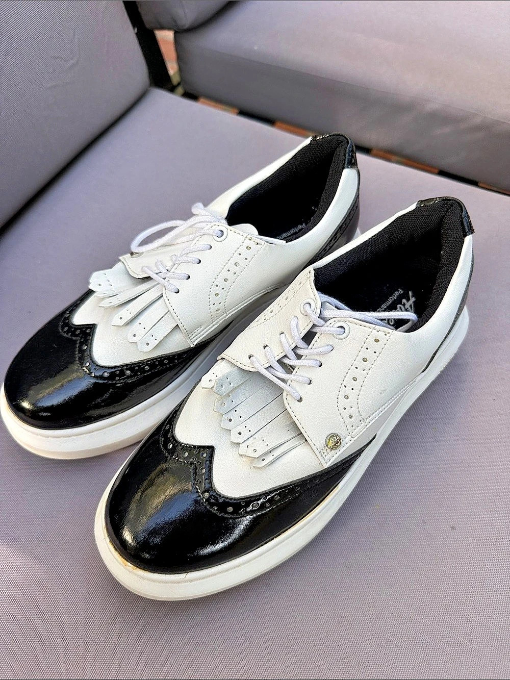 AVVES Women’s Golf Sneakers US 8 Like New